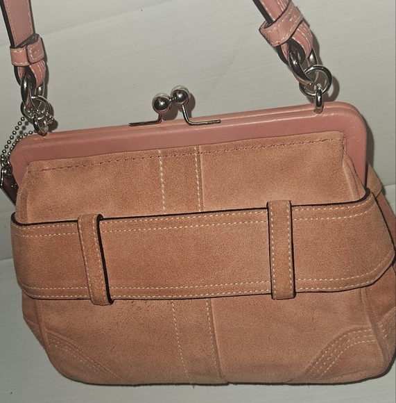 Rare Vintage Y2K COACH Pink Suede Kiss Lock Mini Crossbody Bag – Limited Edition - Picture 9 of 17